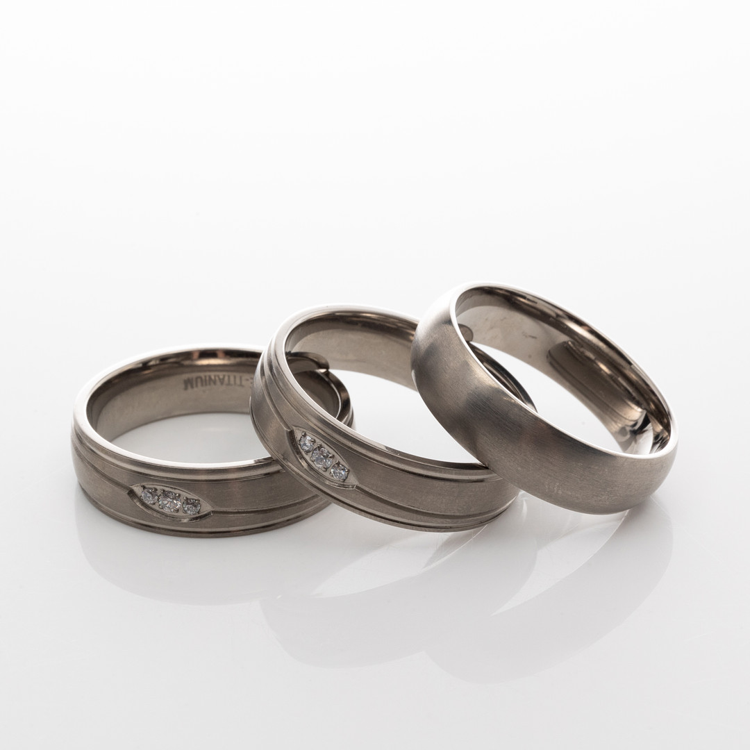 RINGAR, 3 st, Titan, Cubic Zirkon.