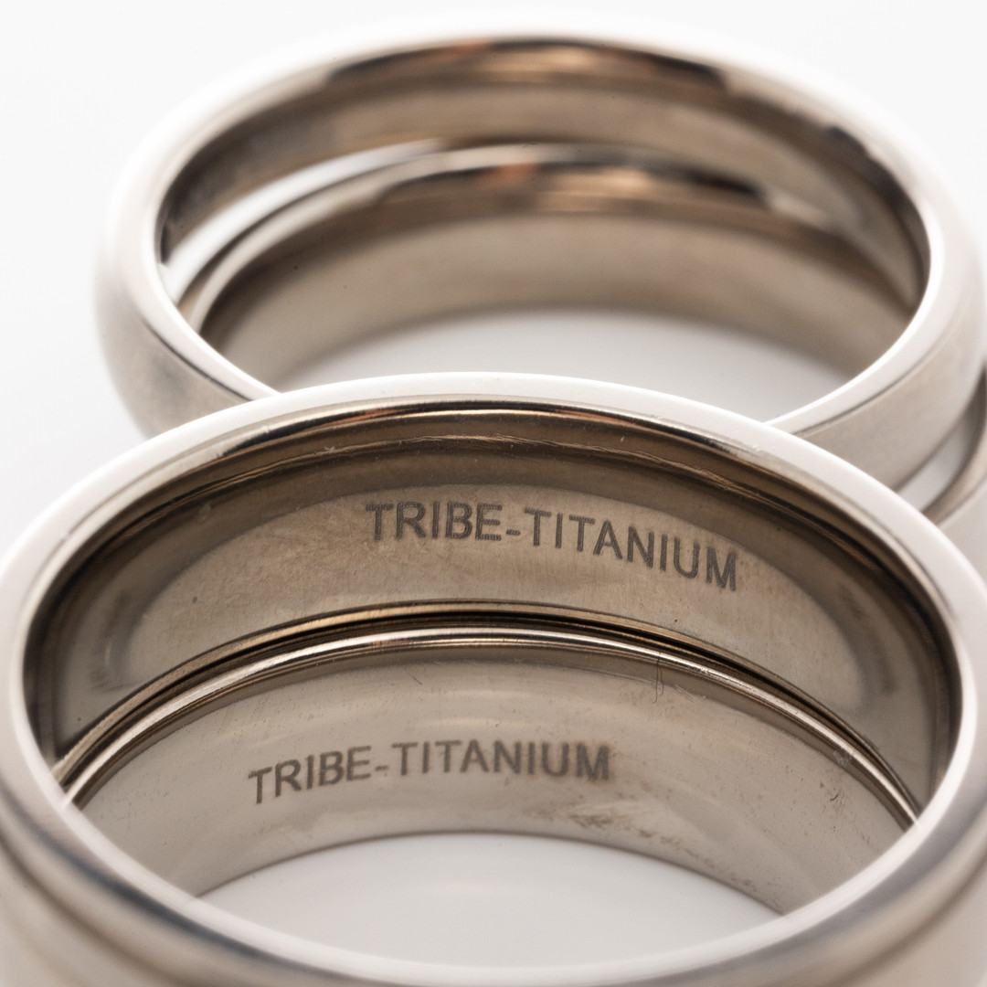 RINGAR, 4 st, Titan, Cubic Zirkon.