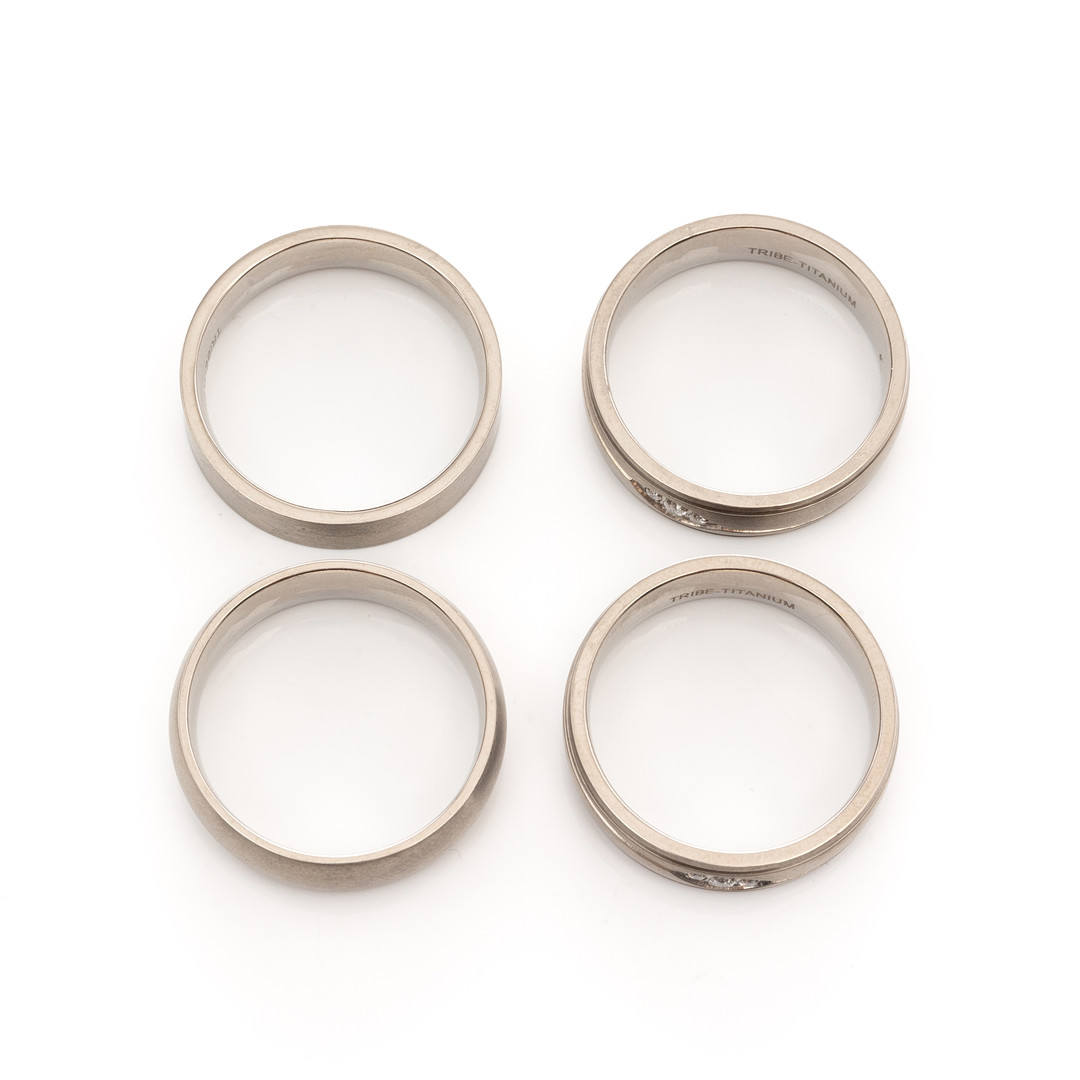 RINGAR, 4 st, Titan, Cubic Zirkon.