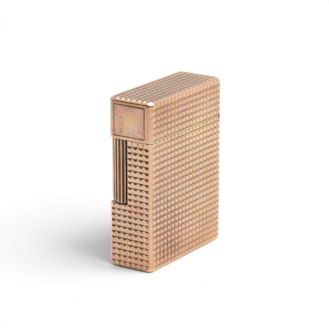 DUPONT. Lighter.
