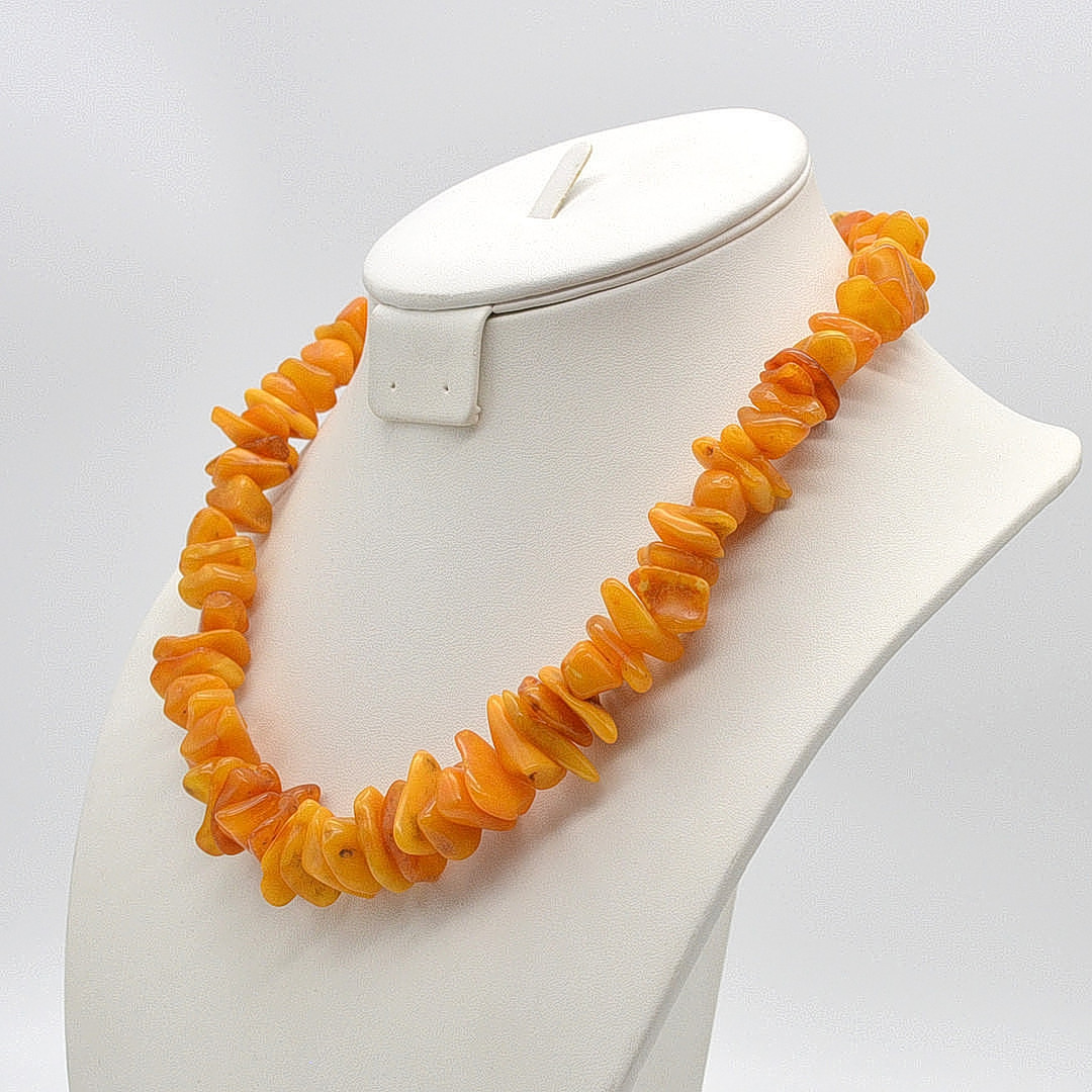 COLLIER AUS BUTTERSCOTCH BERNSTEIN, GROSSE STEINSTÜCKE, CA. 50CM, VINTAGE.