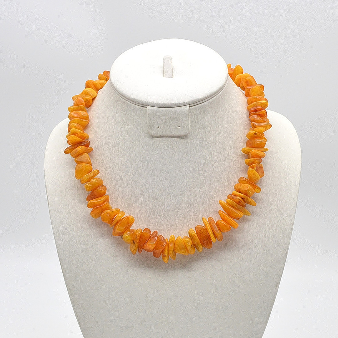 COLLIER AUS BUTTERSCOTCH BERNSTEIN, GROSSE STEINSTÜCKE, CA. 50CM, VINTAGE.