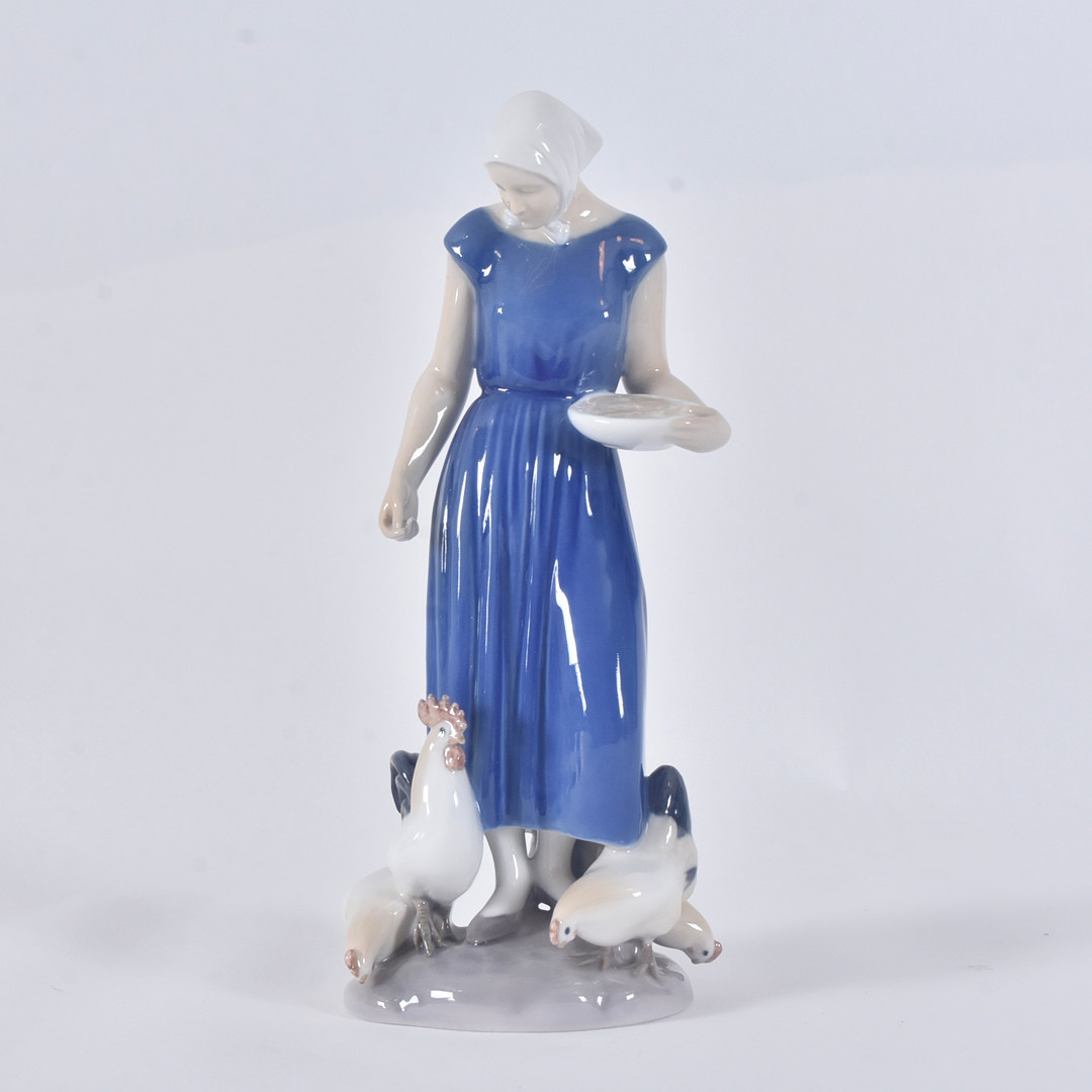 FlGURIN, porslin, "Poultry lady", Bing & Gröndahl. Danmark.