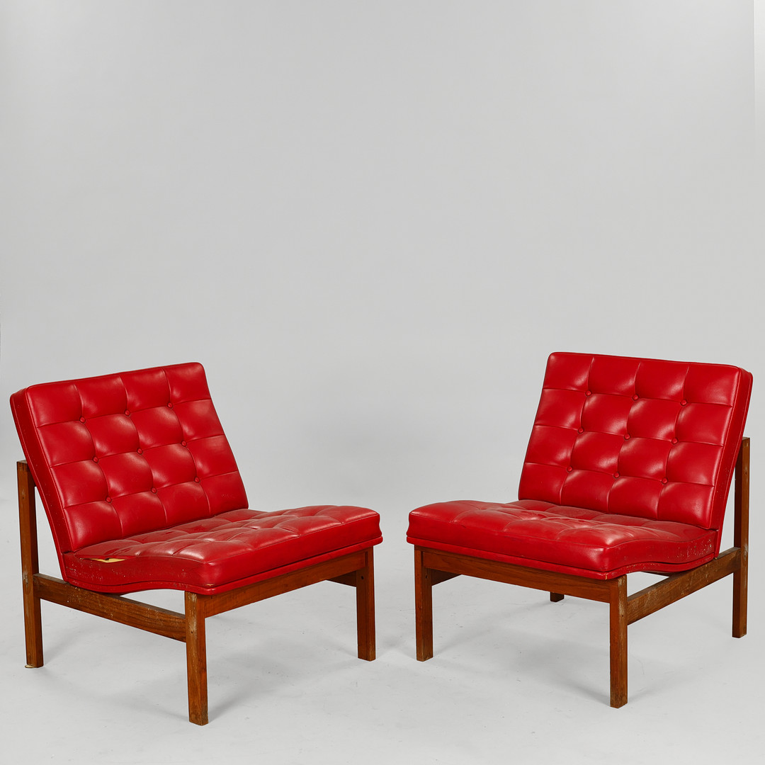 OLE GJERLØV-KNUDSEN & TORBEN LIND. "Moduline". Par lænestole af teak, France & Søn, Danmark, formgivet 1962, (2).