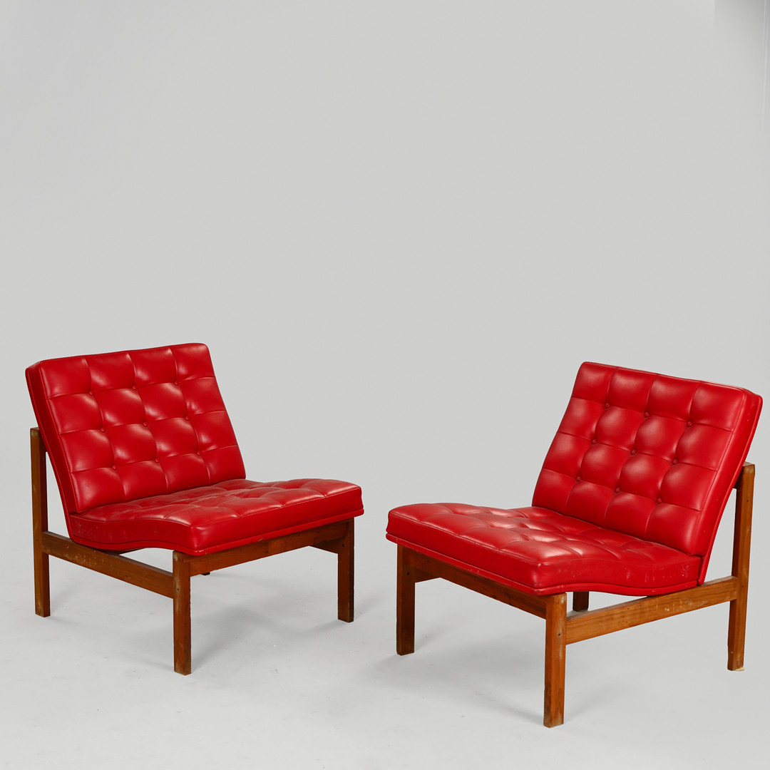 OLE GJERLØV-KNUDSEN & TORBEN LIND. "Moduline". Par lænestole af teak, France & Søn, Danmark, formgivet 1962, (2).