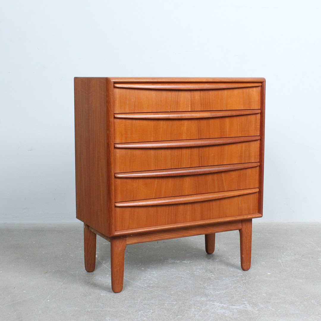 Skandinavische Teak Kommode der 1970er.