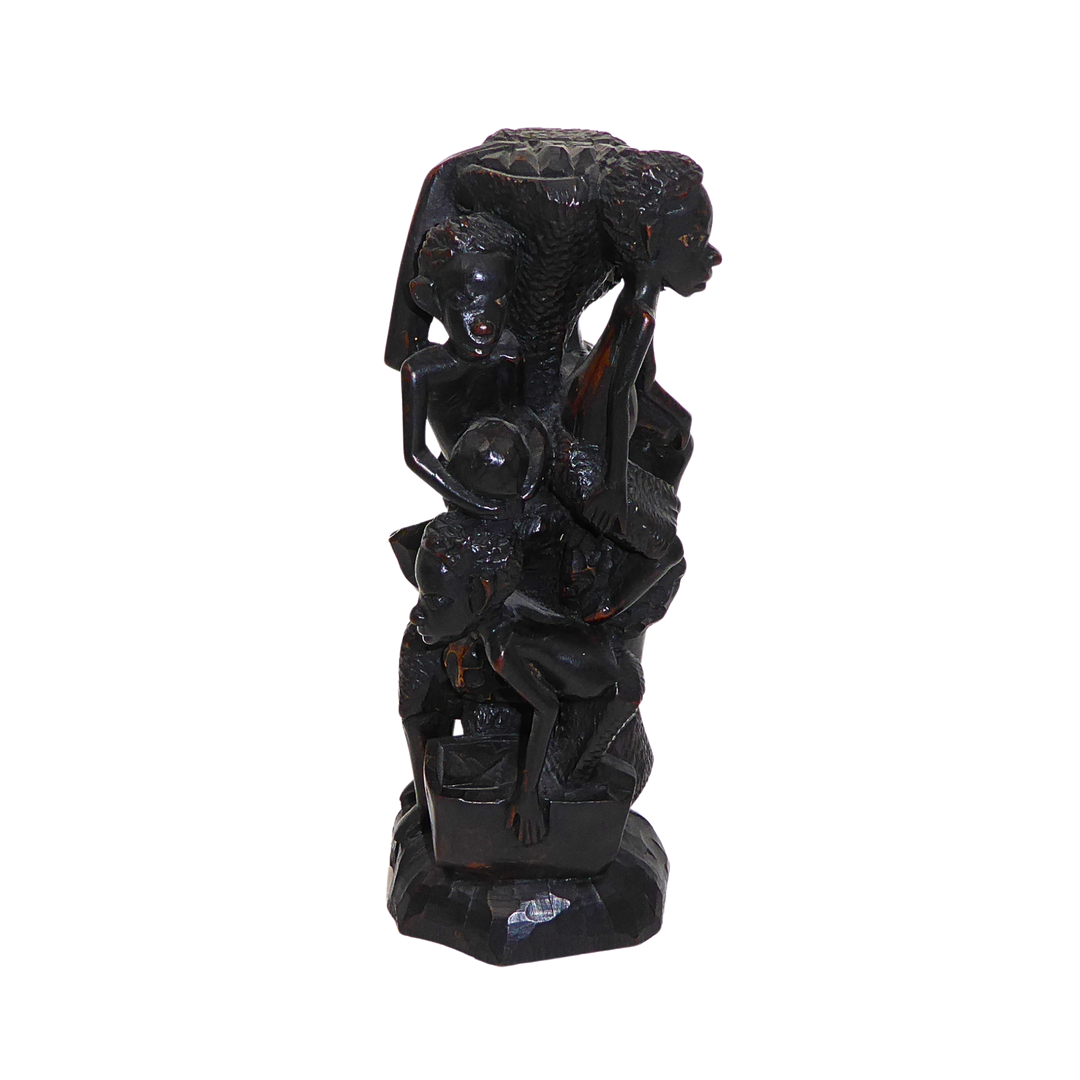 HOLZSKULPTUR, AFRIKANISCHE FIGURENGRUPPE, MAKONDE.