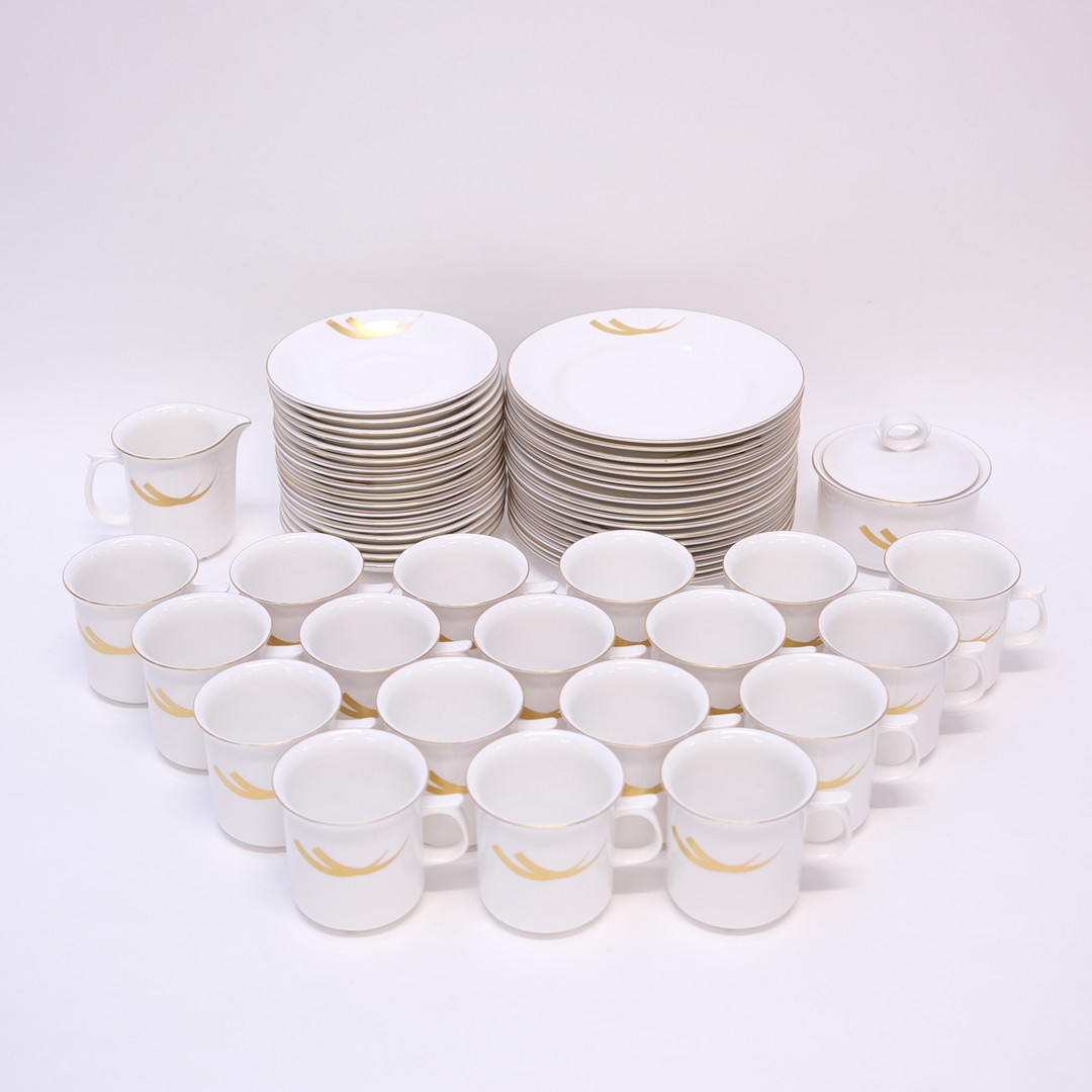 JONAS LINDQVIST. GUSTAVSBERG KAFFESERVIS " KYOTO ", 56 DELAR.