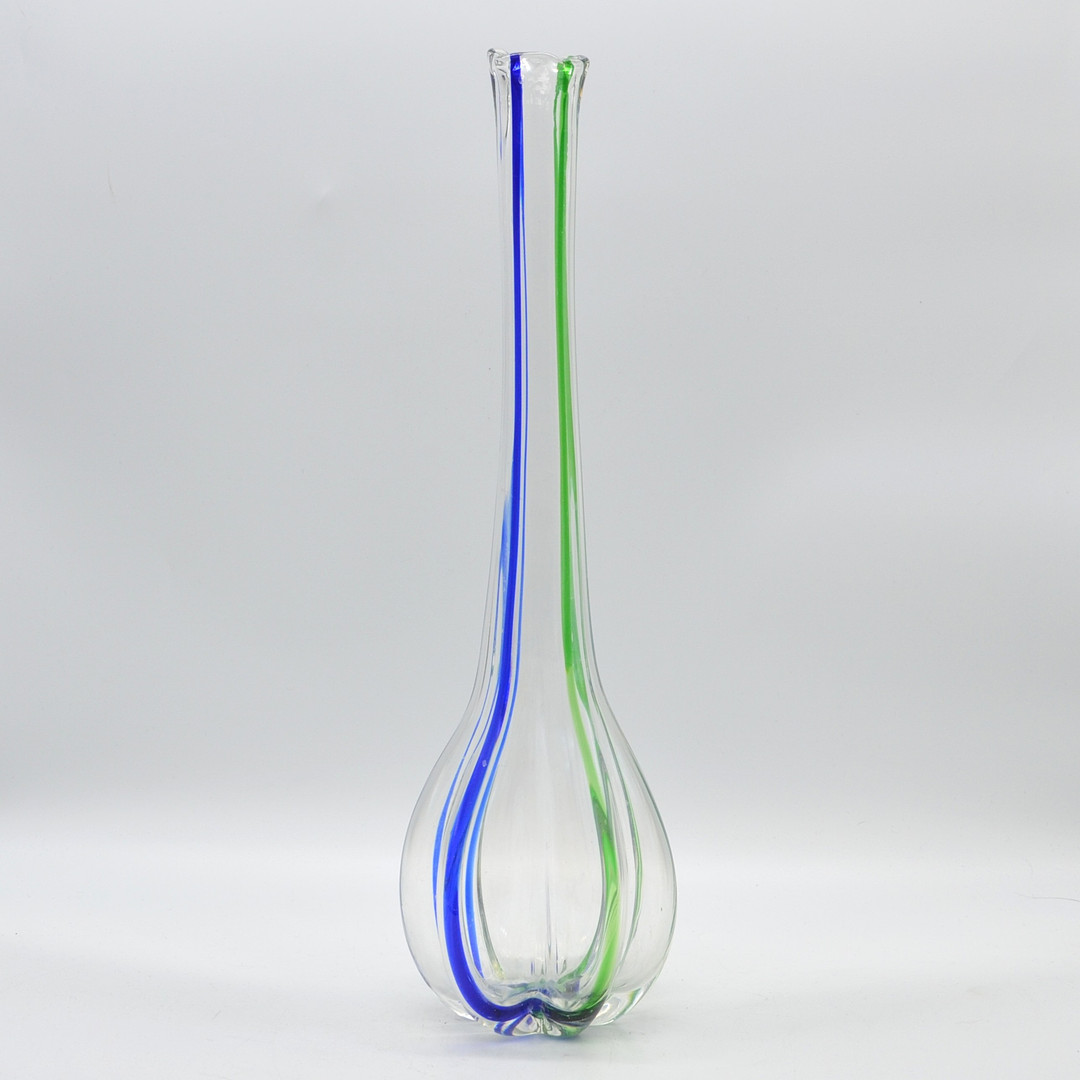 ARCHIMEDE SEGUSO. LANGE VASE, STUDIOGLAS, MURANO, ITALIEN, UM 1960ER.