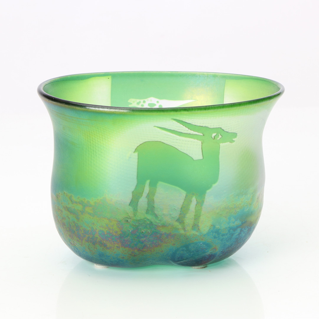 BERTIL VALLIEN. UNIK SKÅL. Konstglas. Signerad: Kosta, Unik 5726, B. Vallien.