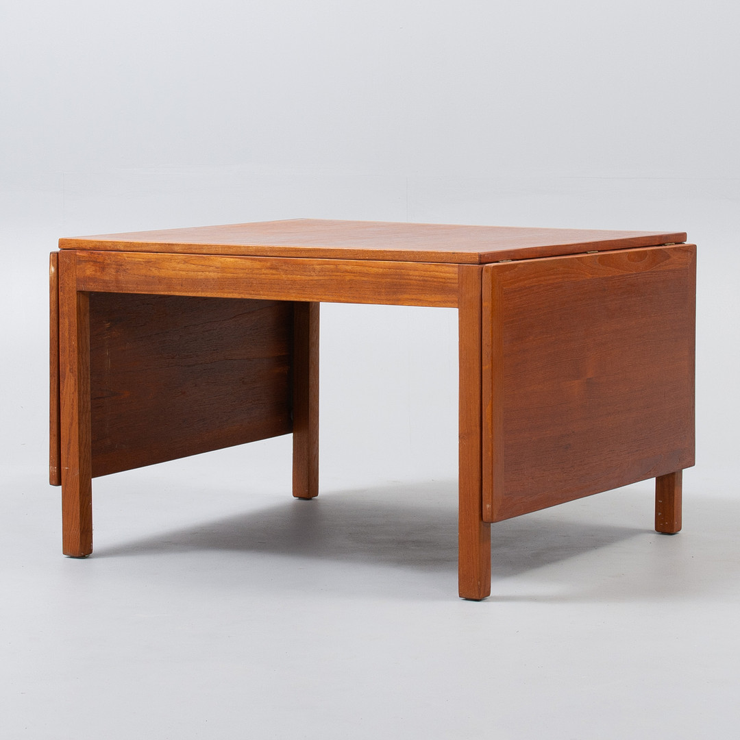 BØRGE MOGENSEN. Kvadratisk sofabord af teak, Fremstillet hos Fredericia Stolefabrik, model 5362.