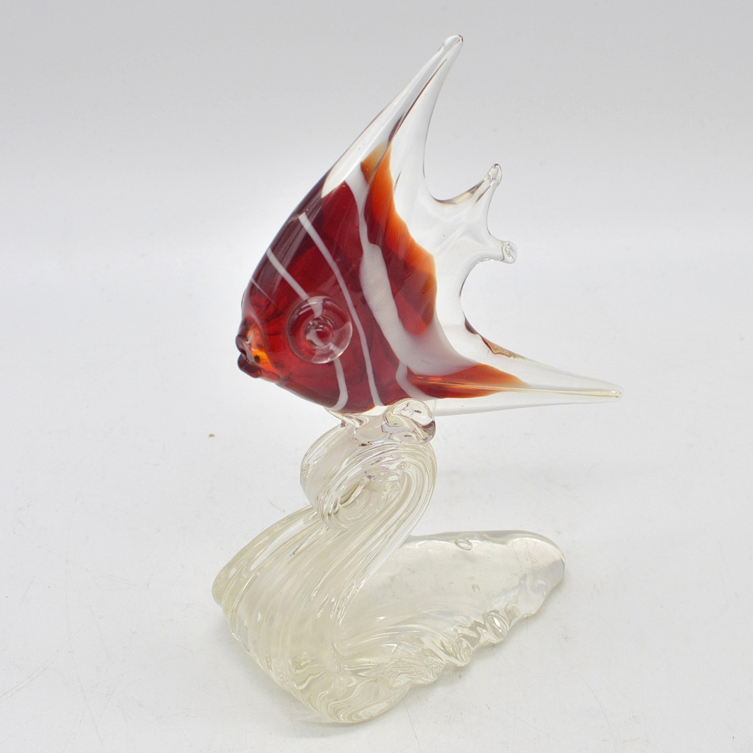ARCHIMEDE SEGUSO. FISCH AUF EINER WELLE, MURANO GLAS SKULPTUR, SOMMERSO, ITALIEN, UM 1950.