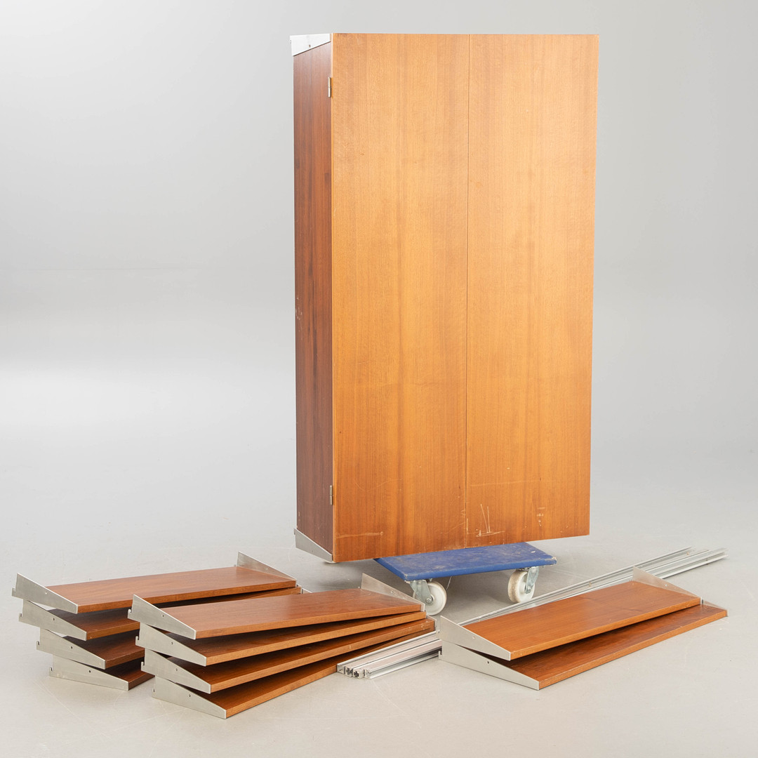 GEORGE NELSON. Teil vom Regalsystem / Wandregal, Modell 'CSS' (Comprehensive Storage System), Holz, Aluminium, Entwurf 1957, USA.