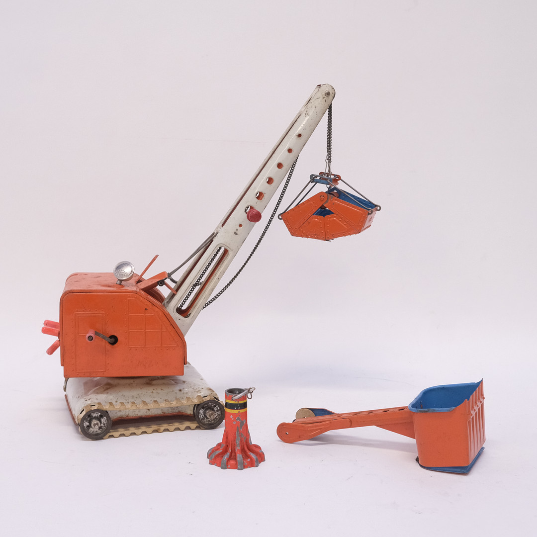 PLÅTLEKSAK, GRÄVMASKIN, MFZ, VÄSTTYSKLAND, 1960-TAL.