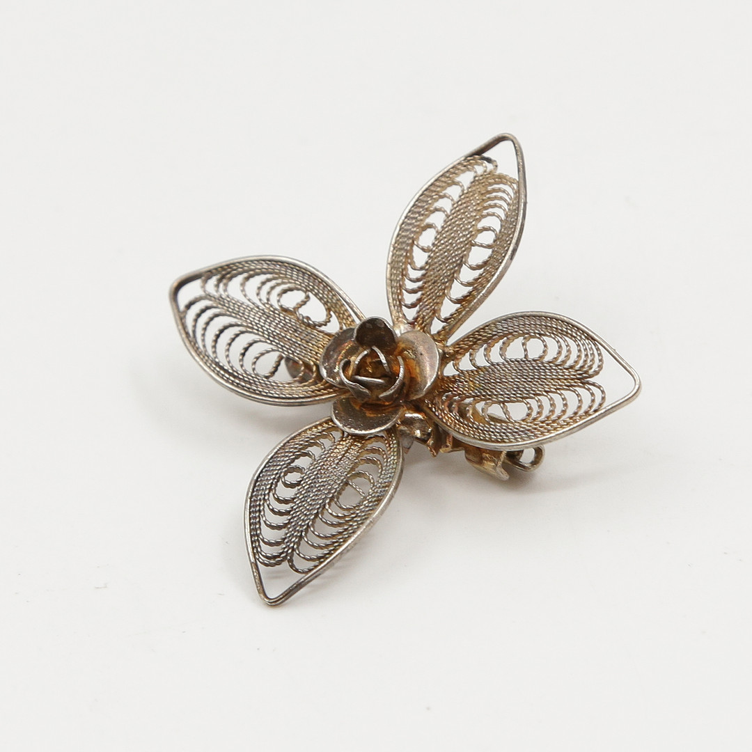 BROSCHER, 4 ST, FILIGRANARBETE, SILVER, TIDIGT 1900-TAL.