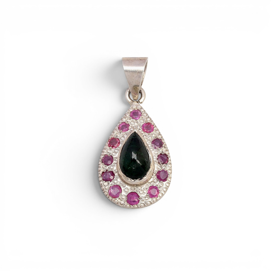 Tsavorite garnet and rubies pendant.