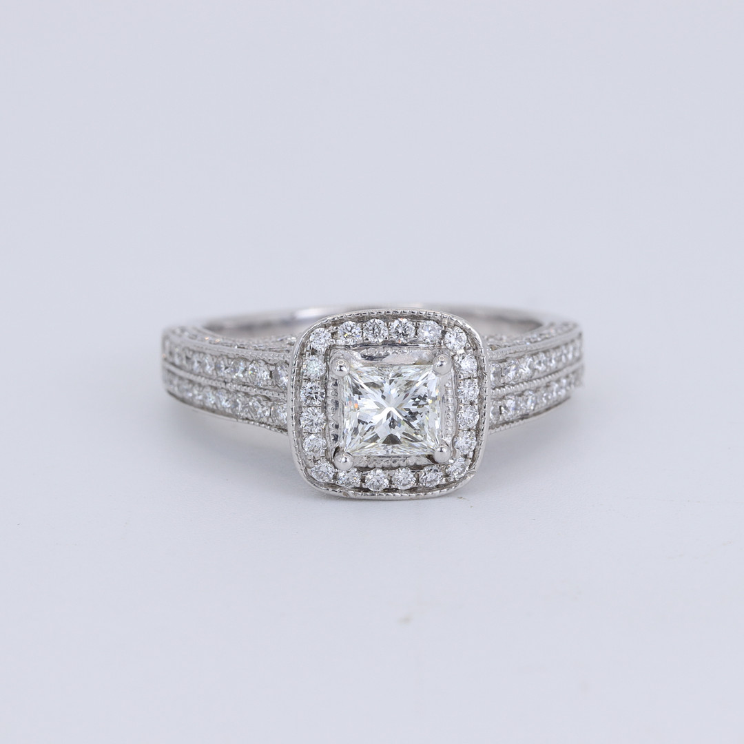 14CT DIAMOND (1.44 CT) RING.