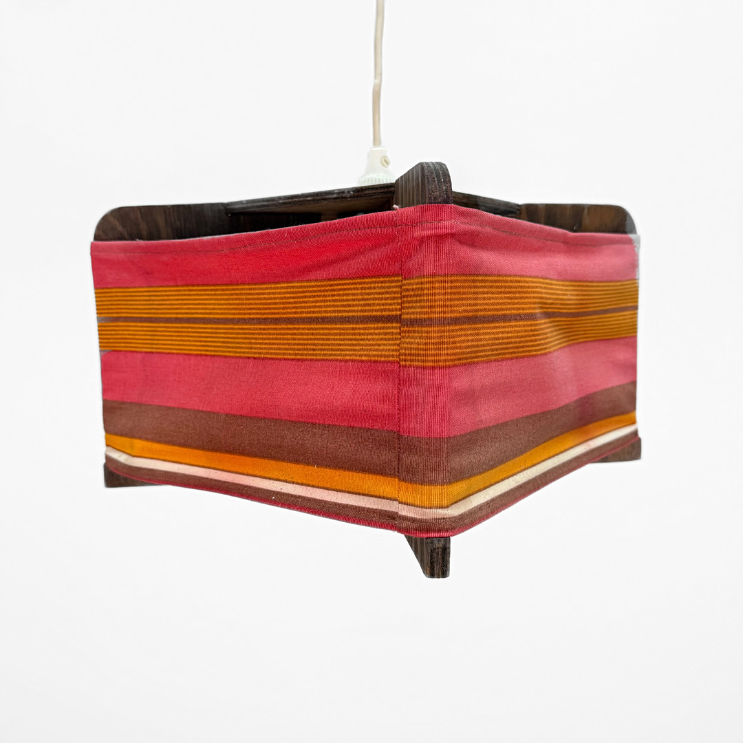 TAKLAMPA - Trä och textil, 1970-tal.
