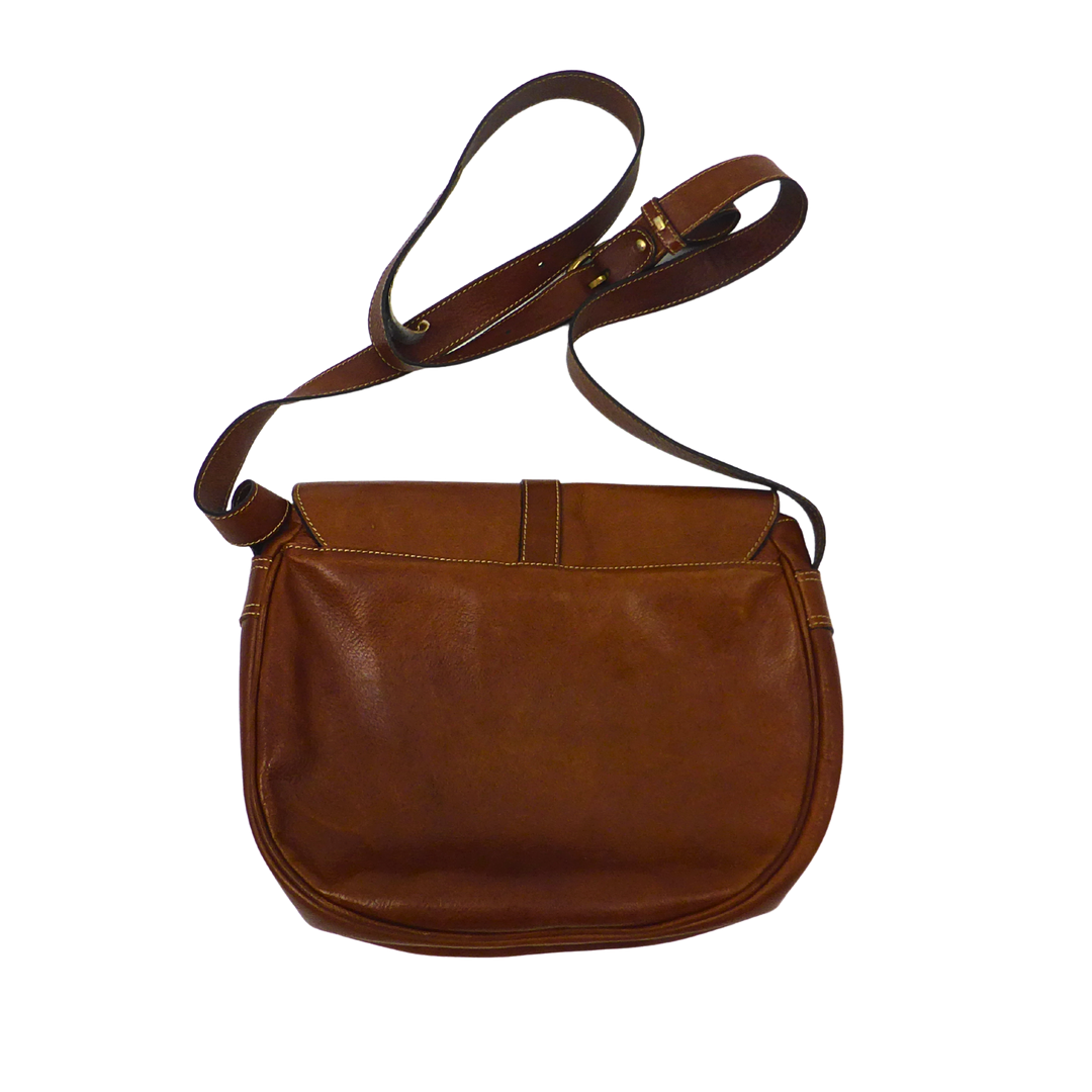 ETIENNE AIGNER LEDER-SATTELTASCHE IN COGNACBRAUN.