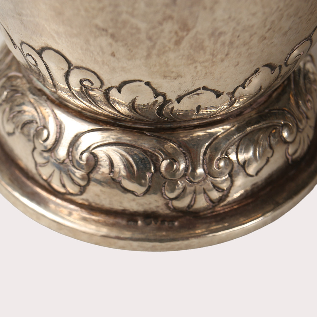 SILVERPOKAL MED BLOMSTERGALLER, 1940- tal.