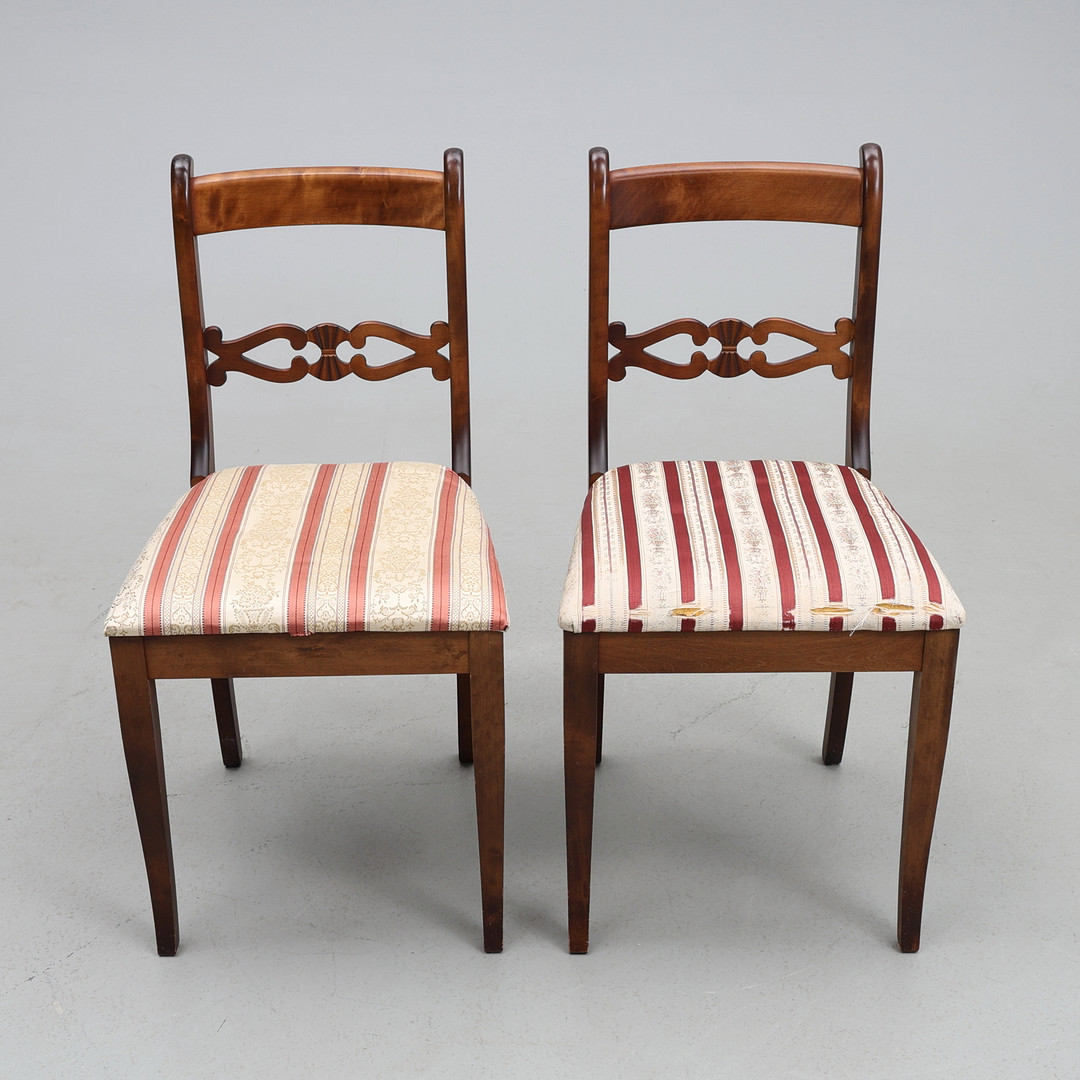 STOLAR. Ett par, empirestil, mahogny, 1900-tal.