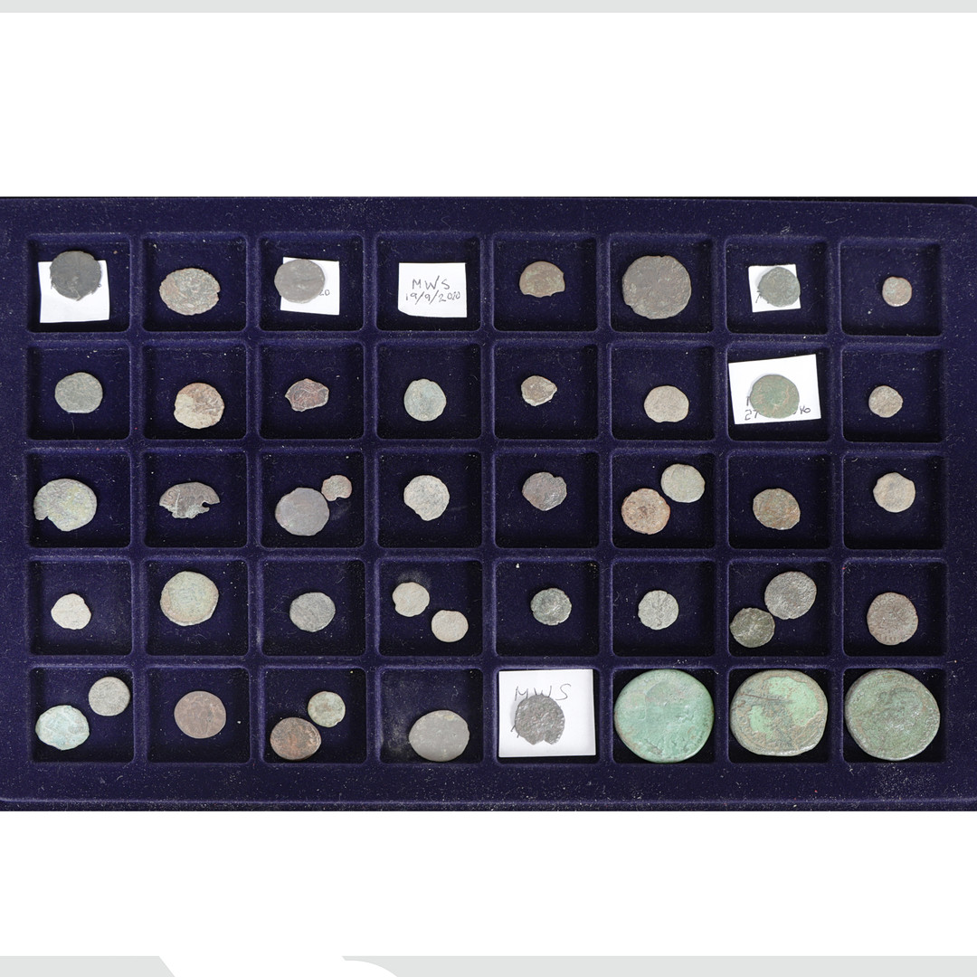 A COLLECTION OF COINS (QTY).