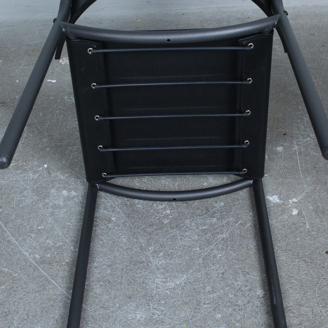 PHILIPPE STARCK. für XO Design. Paar Esszimmerstuhl 'Lila Hunter', Frankreich, 1985.