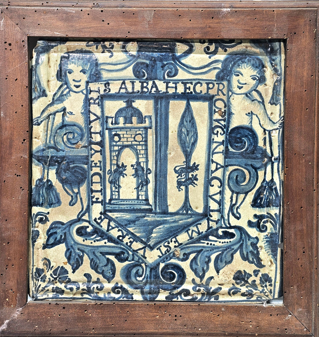 Azulejo heráldico siglos XVIII-XIX. Enmarcado.
