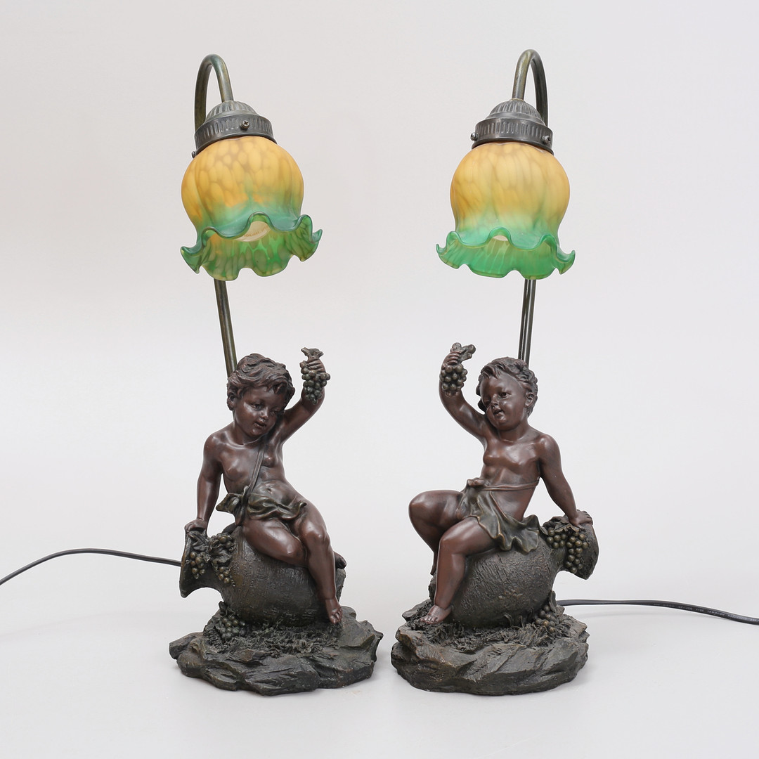 BORDSLAMPOR, ett par, konstmassa/metall/glas, jugendstil, Baroness Design AB.