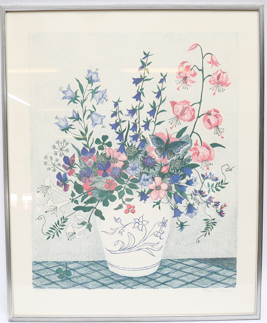 MONA SÖDERBERG. Blomster i urna, färglitografi, signerad och numrerad.