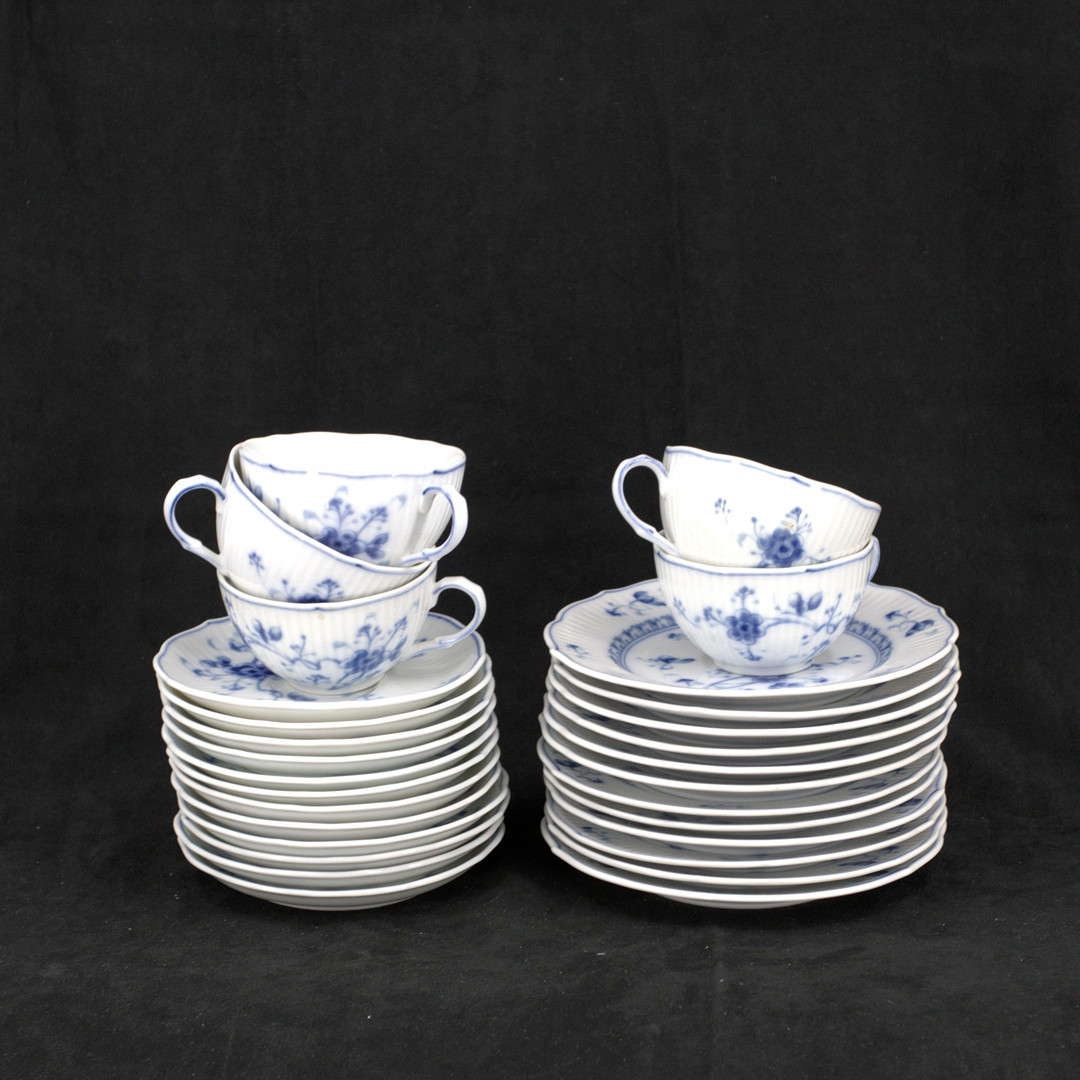 KAFFESERVIS, "Victoria Blue", 29 delar, porslin, 1900-tal.