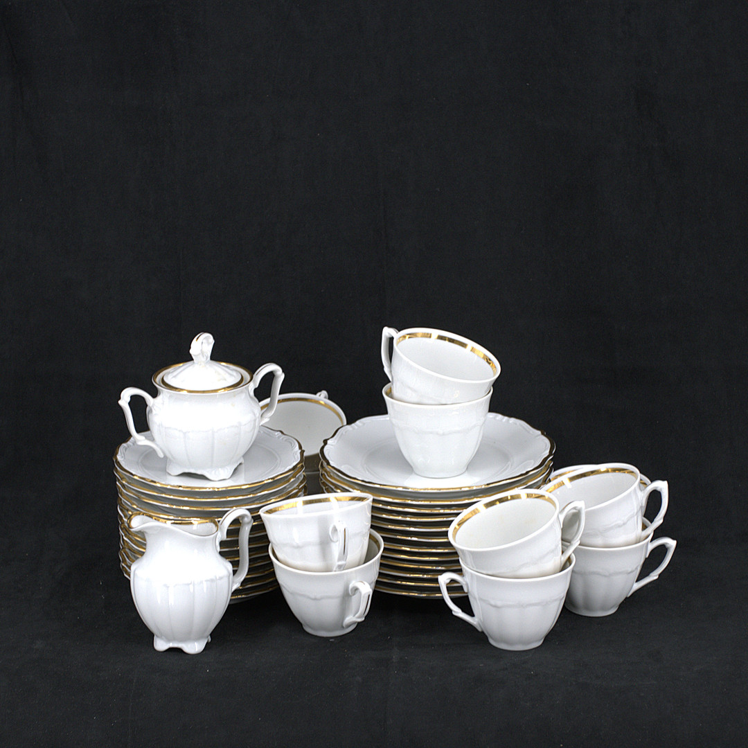 KAFFESERVIS, 37 delar, porslin, Polen.