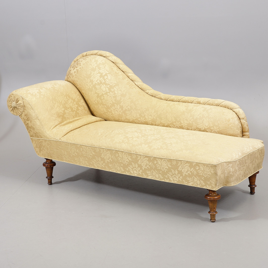 SCHÄSLONG, nyrenässans, 1800-talets andra hälft.