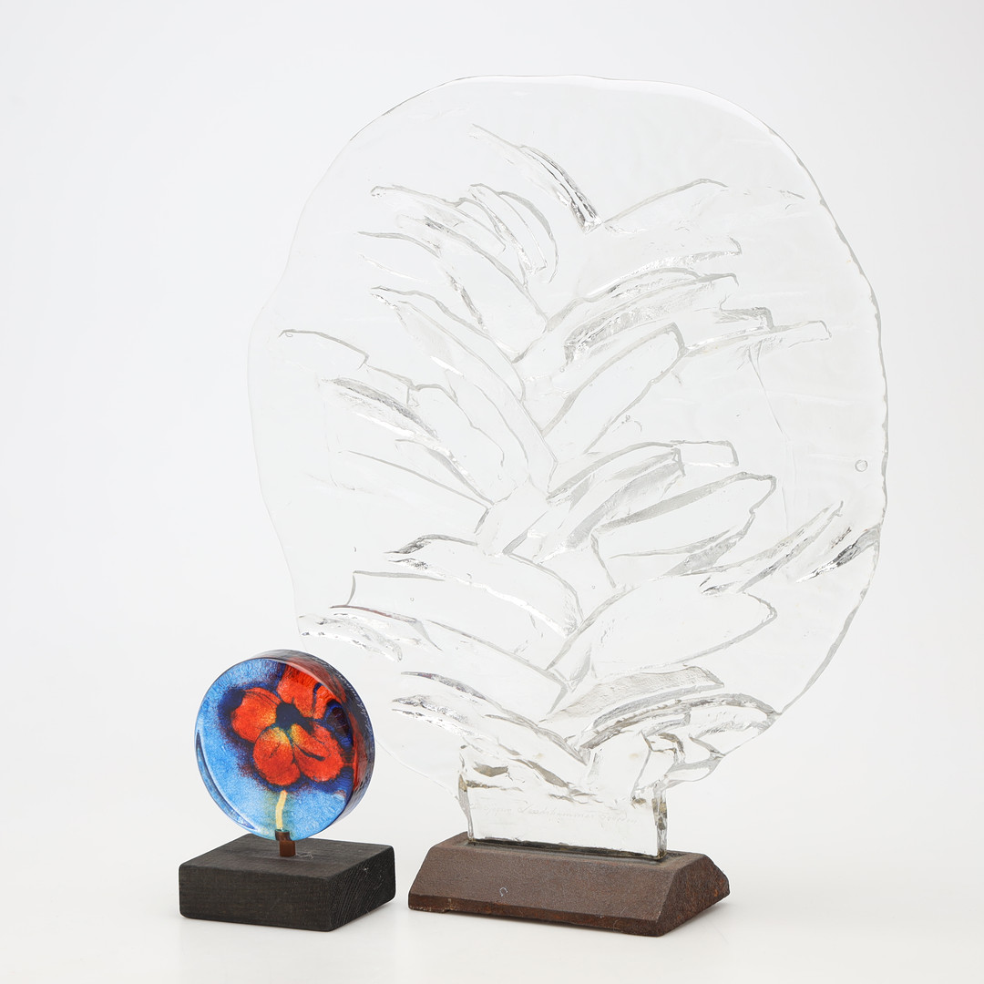 LILLEMOR BOKSTRÖM / CHRISTER SJÖGREN. KONSTGLAS, 2 stycken, Lindshammar.