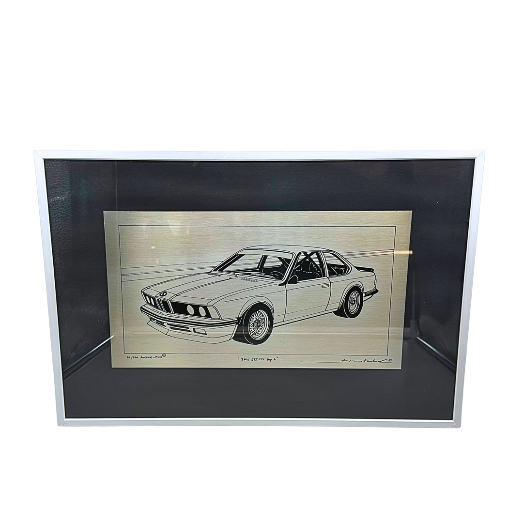 LIMITIERTE ZINN-GRAFIK VOM BMW 635 CSI, DATIERT AUF DAS JAHR 1984.