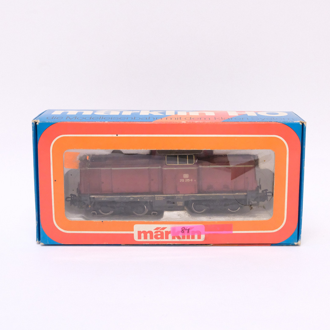 MÄRKLIN. MODELLJÄRNVÄG, TRE LOK. SKALA H0.