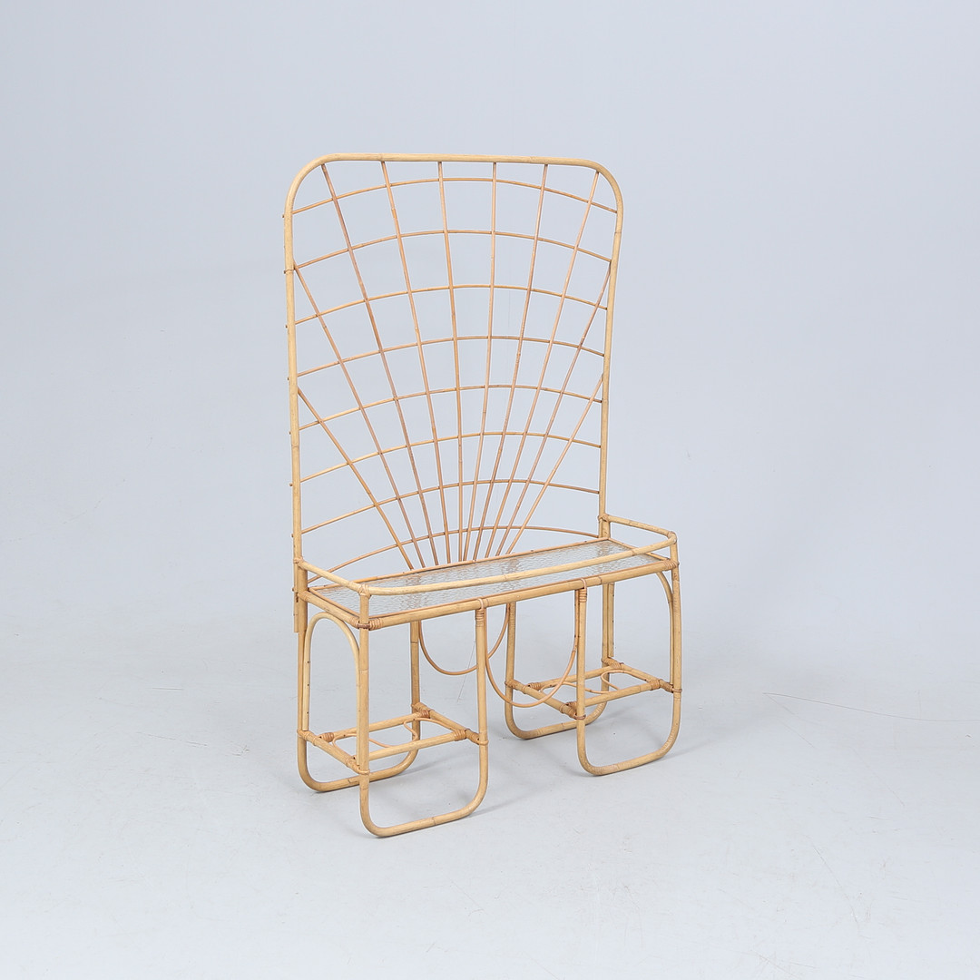 BLOMBORD, med spaljé. Bambu och glas, 1900-talets mitt.