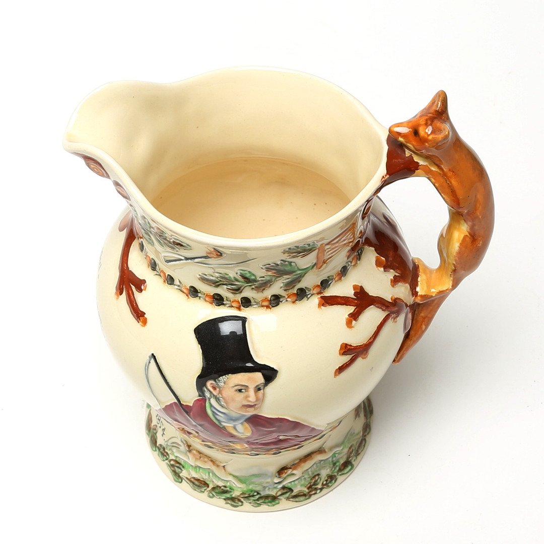 KANNA, porslin, med speldosa, sannolikt England.