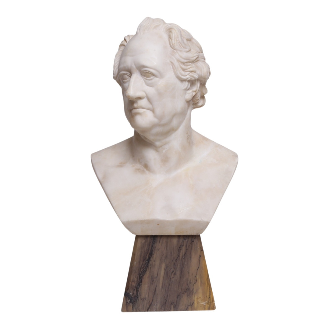 CHRISTIAN DANIEL RAUCH (1777-1857). EFTER. Johan Wolfgang von Goethe portrætbuste af udhugget alabast, 1800-tallet.