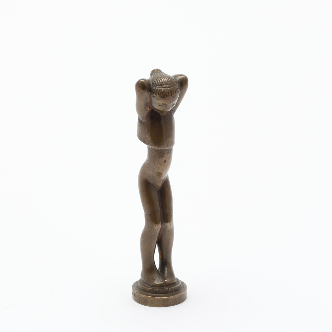 GUSTAF WILHELM KULL (1906-1997). Skulptur, stående flicka.