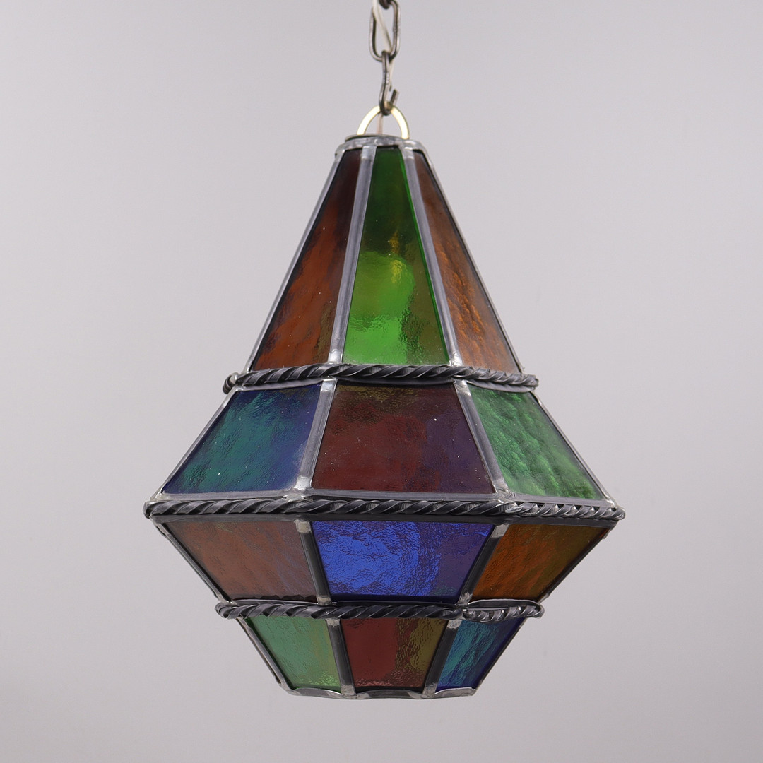 TAKLAMPA, blyinfattat flerfärgat glas, oktagon form, 1900-tal.