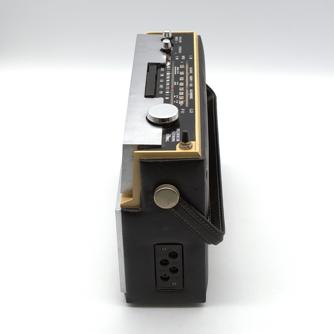 TRANSISTORRADIO; TAMBORIN; MARKE SCHNEIDER; VINTAGE.