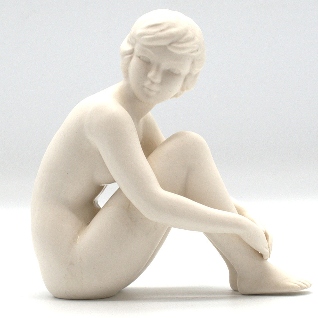 GOEBEL. BISQUIT PORZELLAN PARIA AKT SKULPTUR, DEUTSCHLAND, DATIERT 1962.