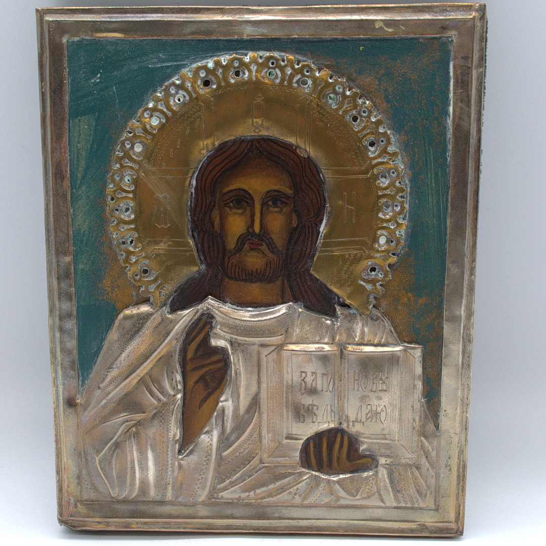 ANTIKE RUSSISCHE IKONE, CHRISTUS PANTOKRATOR, MIT MESSING VERSILBERTEM OKLAD 19. JAHRHUNDERT.
