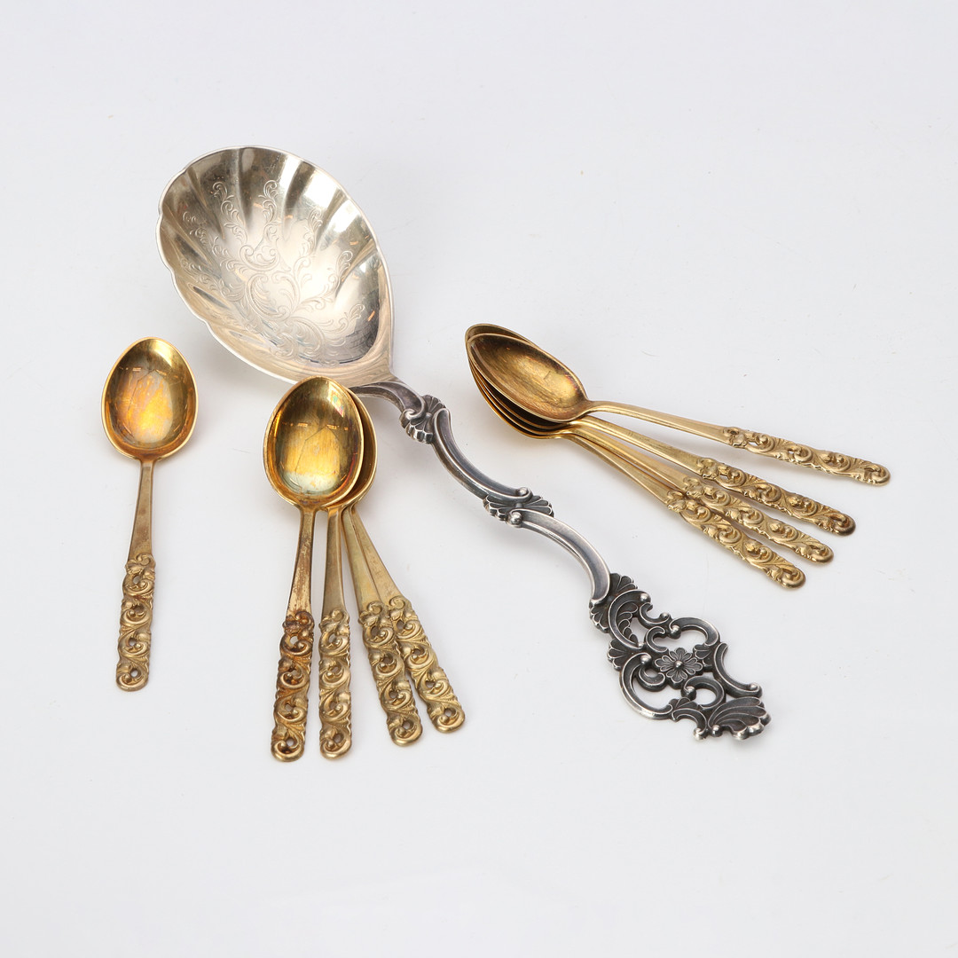PARTI SILVERSKEDAR, 10 ST. Vikt ca 105 gram. 1900-tal.