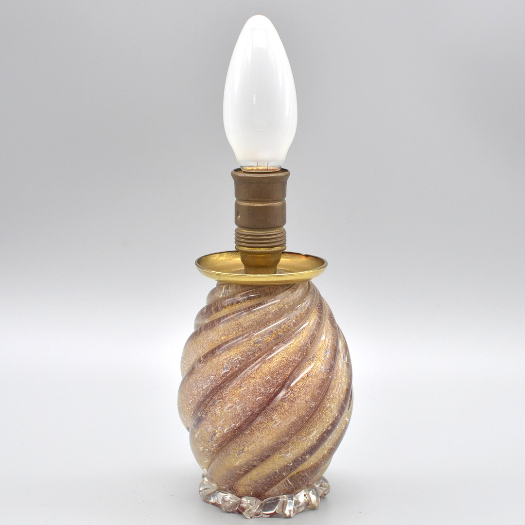 BAROVIER & TOSO. MURANO DESIGNERLAMPE, SUDIOGLAS, CORDONATO ORO, VERGOLDETE MESSINGMONTUR, ITALIEN, UM 1950.