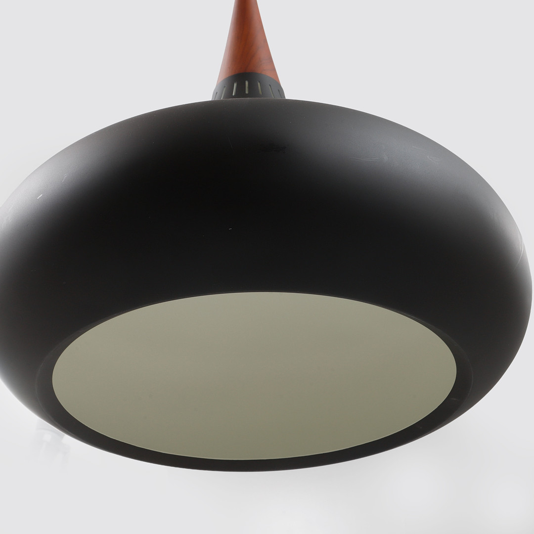 JO HAMMERBORG. Taklampa, "Orient P3 pendel".