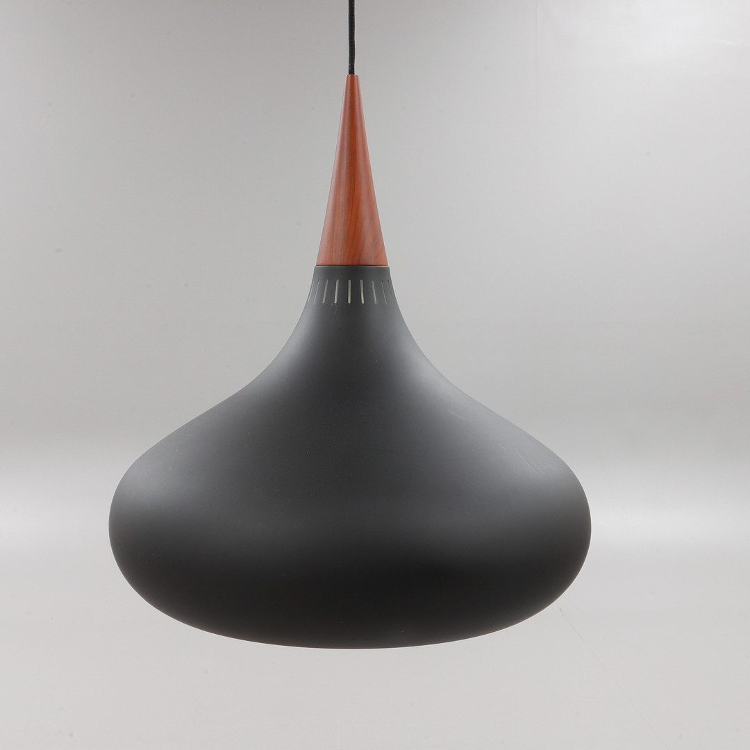 JO HAMMERBORG. Taklampa, "Orient P3 pendel".