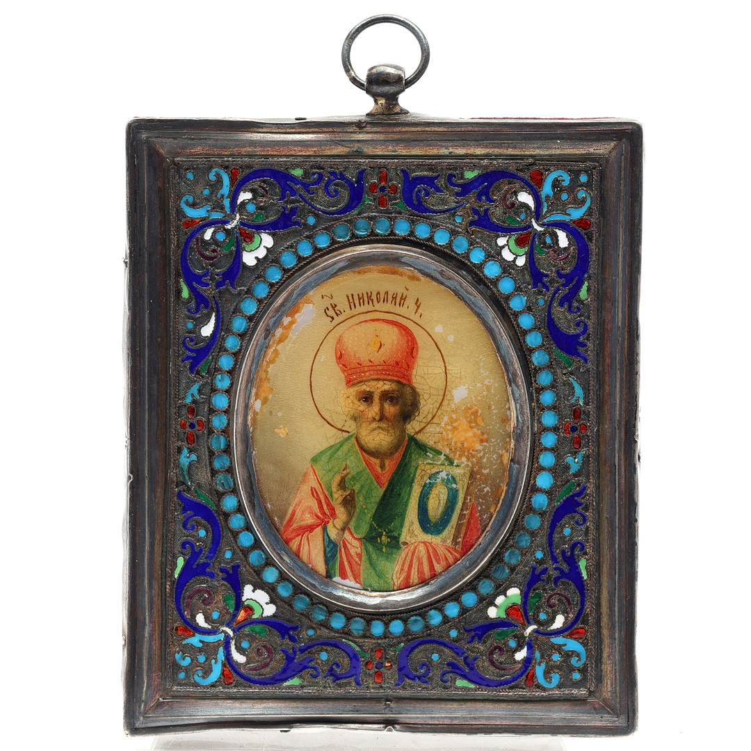 RESEIKON, föreställande S:t Nikolaus, silverrizza och emaljarbete, 1800-talets slut.