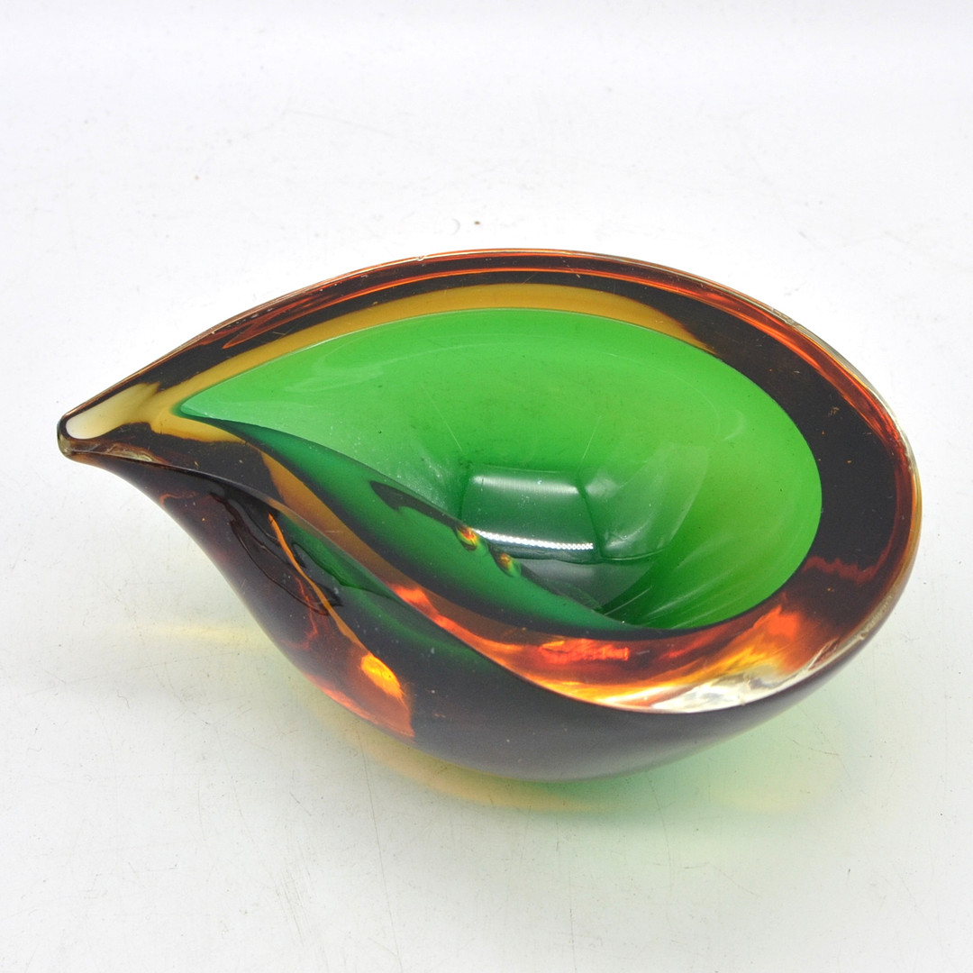 FLAVIO POLI. MURANO GLAS SCHALE, STUDIOGLAS, TROPFENFORM, SOMMERSO, ITALIEN, UM 1950.